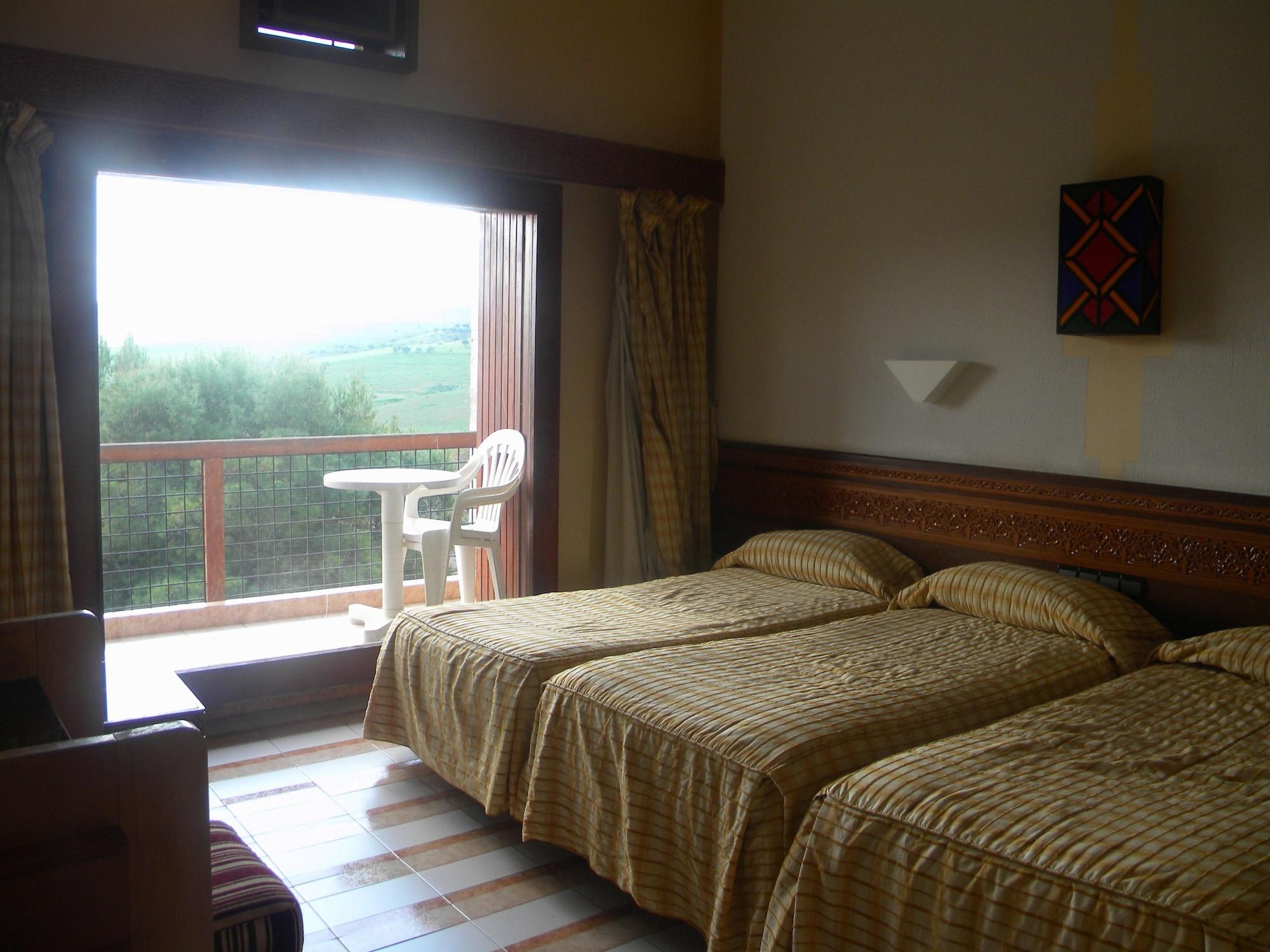 Hotel Sidi Harazem Esterno foto