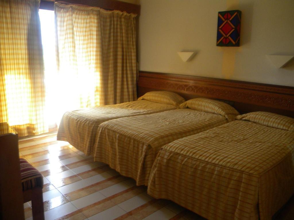Hotel Sidi Harazem Esterno foto